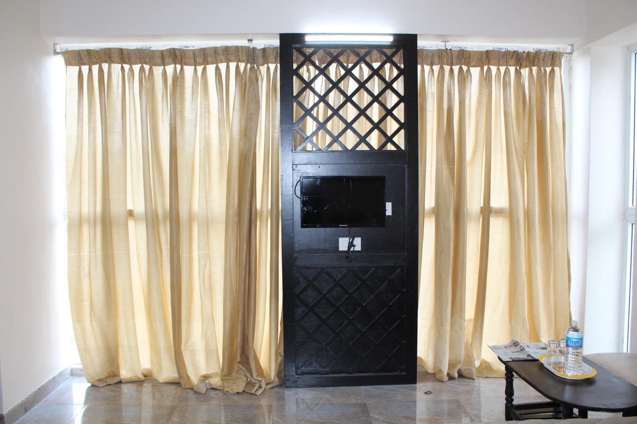 Hotel Jaidharshini Palace Kumbakonam Exterior foto