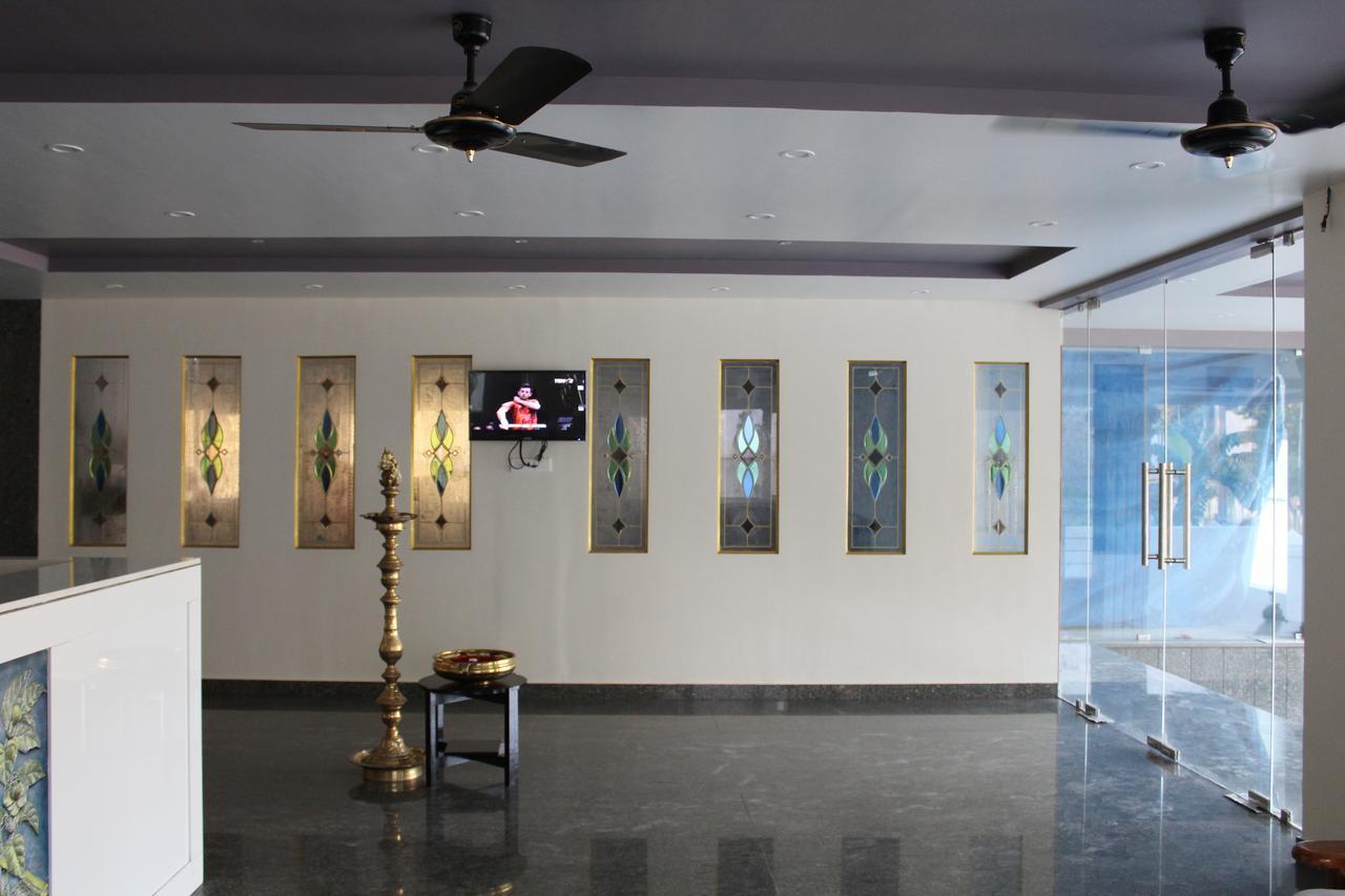 Hotel Jaidharshini Palace Kumbakonam Exterior foto